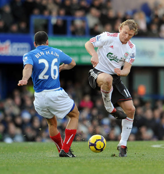 一片哗然 一片哗然