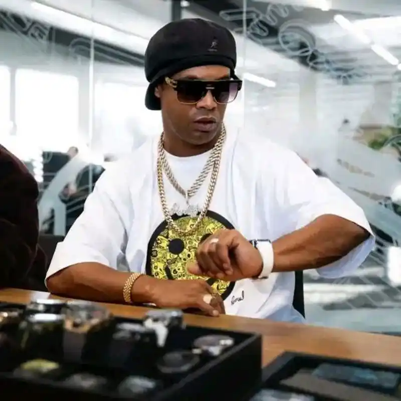 这一点尤为 这一点尤为